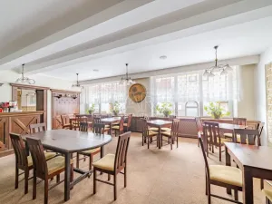 Prodej restaurace, Doksy, Komenského, 426 m2