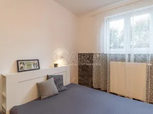 Pronájem bytu 1+kk, Praha - Černý Most, Dobrovolného, 35 m2