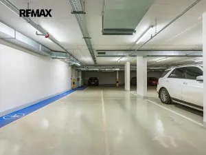 Pronájem bytu 1+kk, Praha - Žižkov, Olšanská, 37 m2