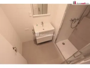 Pronájem bytu 2+kk, Praha - Prosek, Veltruská, 60 m2