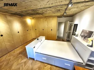 Pronájem bytu 3+kk, Praha - Záběhlice, Hlavní, 73 m2