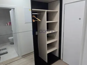 Pronájem bytu 1+kk, Praha, Gerstelova, 35 m2
