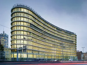 Pronájem komerční nemovitosti, Praha - Nusle, Pikrtova, 1070 m2