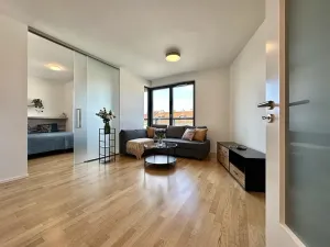Pronájem bytu 2+kk, Praha - Žižkov, Krásova, 38 m2