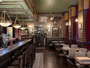 Pronájem restaurace, Praha - Karlín, Křižíkova, 320 m2