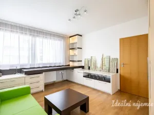 Pronájem bytu 3+kk, Praha - Vysočany, Ocelářská, 80 m2
