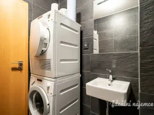 Pronájem bytu 3+kk, Praha - Vysočany, Ocelářská, 80 m2