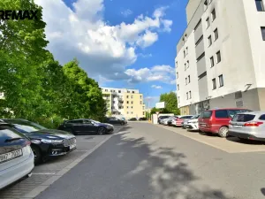 Pronájem bytu 1+kk, Hradec Králové - Třebeš, Ve Stromovce, 32 m2