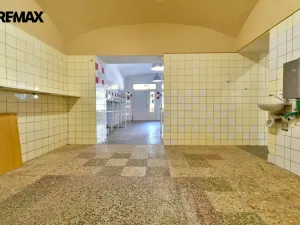 Pronájem obchodního prostoru, Třebechovice pod Orebem, Masarykovo náměstí, 126 m2