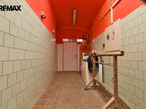 Pronájem obchodního prostoru, Třebechovice pod Orebem, Masarykovo náměstí, 126 m2