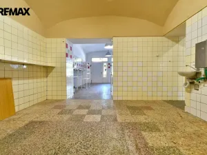 Pronájem obchodního prostoru, Třebechovice pod Orebem, Masarykovo náměstí, 126 m2