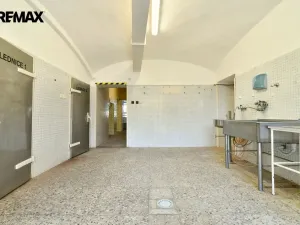 Pronájem obchodního prostoru, Třebechovice pod Orebem, Masarykovo náměstí, 126 m2