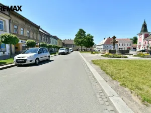Pronájem obchodního prostoru, Třebechovice pod Orebem, Masarykovo náměstí, 126 m2