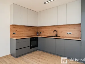 Pronájem bytu 2+kk, Ovčáry, Na Bulánce, 62 m2