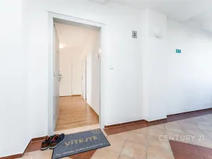 Prodej bytu 3+kk, Praha, Vašátkova, 75 m2