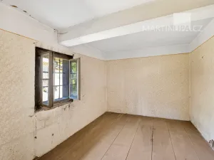 Prodej zemědělské usedlosti, Dolní Stakory, 300 m2