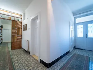 Prodej bytu 4+1, Zásmuky, Pražská, 153 m2