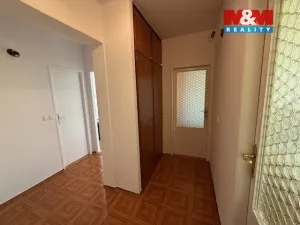 Pronájem bytu 3+1, Praha - Kobylisy, Střekovská, 65 m2