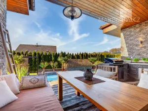 Prodej rodinného domu, Veleň, 224 m2