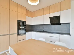 Pronájem bytu 1+kk, Slavkov u Brna, Slovanská, 57 m2