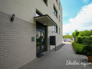 Pronájem bytu 1+kk, Slavkov u Brna, Slovanská, 57 m2