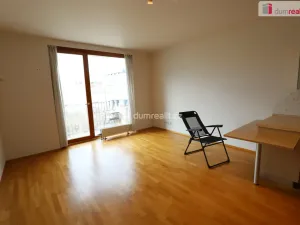 Pronájem bytu 2+kk, Praha - Žižkov, Jeseniova, 60 m2