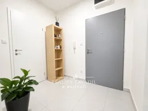 Pronájem bytu 2+kk, Praha - Libeň, U svobodárny, 47 m2