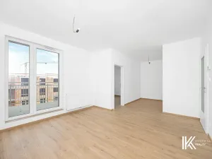 Pronájem bytu 2+kk, Pardubice, U Sportovní školy, 44 m2