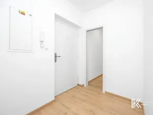 Pronájem bytu 2+kk, Pardubice, U Sportovní školy, 44 m2