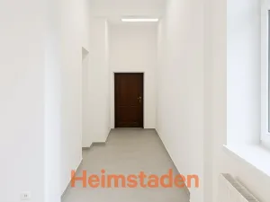 Pronájem obchodního prostoru, Havířov - Město, Hlavní třída, 40 m2