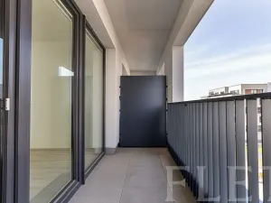 Pronájem bytu 1+kk, Praha - Hloubětín, Poděbradská, 33 m2