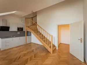 Pronájem atypického bytu, Praha - Staré Město, Kozí, 62 m2
