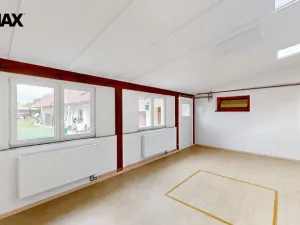 Prodej bytu 3+1, Odrovice, 220 m2