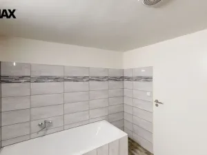 Prodej bytu 3+1, Odrovice, 220 m2
