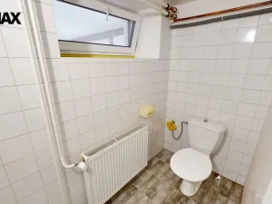Prodej bytu 3+1, Odrovice, 220 m2