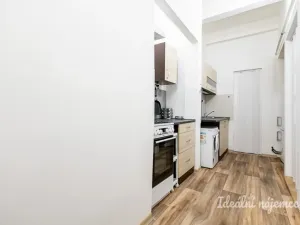 Pronájem bytu 2+kk, Praha - Libeň, Novákových, 43 m2