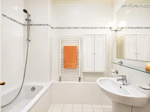 Pronájem bytu 3+1, Praha - Nové Město, Dřevná, 108 m2
