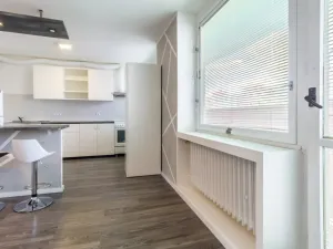 Pronájem bytu 3+kk, Praha - Prosek, Lovosická, 64 m2