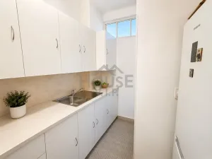 Prodej bytu 3+kk, Praha - Holešovice, Ortenovo náměstí, 87 m2
