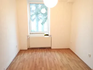 Pronájem bytu 1+1, Železnice, Tyršova, 32 m2