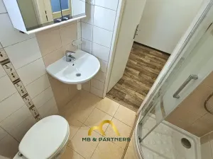 Pronájem bytu 2+kk, Praha - Michle, Adamovská, 42 m2
