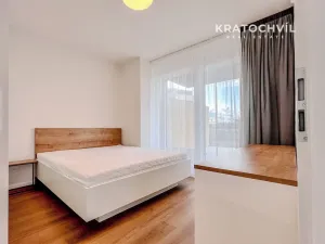 Pronájem bytu 3+kk, Praha - Michle, U plynárny, 102 m2