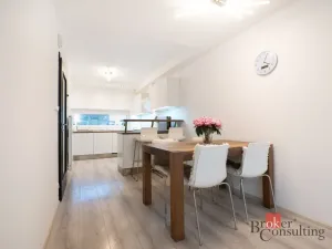 Pronájem rodinného domu, Praha - Dolní Měcholupy, Rothmayerova, 155 m2
