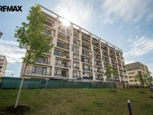 Pronájem bytu 1+kk, Praha - Vysočany, Smržových, 31 m2