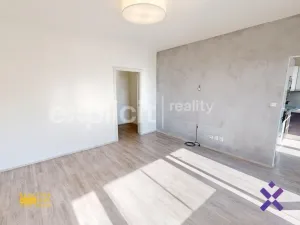 Pronájem bytu 3+1, Zlín, Budovatelská, 68 m2