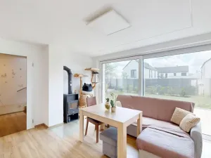 Prodej rodinného domu, Veleň, U Sluh, 150 m2