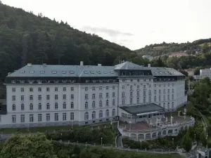 Prodej rodinného domu, Jáchymov, náměstí Republiky, 489 m2