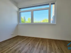 Pronájem obchodního prostoru, Herink, U Kovárny, 92 m2