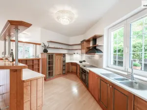Prodej rodinného domu, Praha - Lhotka, Vzdušná, 420 m2