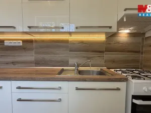 Pronájem bytu 2+1, Mariánské Lázně, Libušina, 56 m2